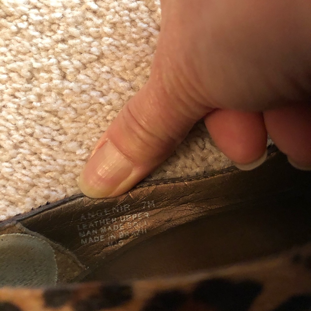 Leopard Pumps, size 7 - Picture 3 of 4